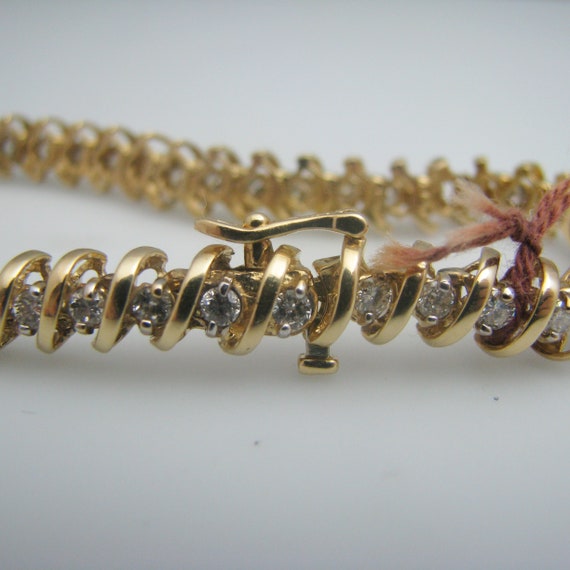 d931 Regal 14k Yellow Gold Diamond Bracelet