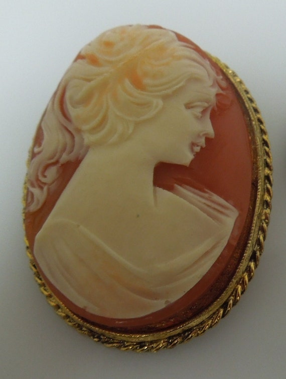 s266 Vintage Carl Art Gold Filled Cameo Brooch Pin