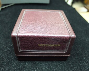 C136 Vintage Wittnauer QWR Handsome Analog Two-tone Wrist