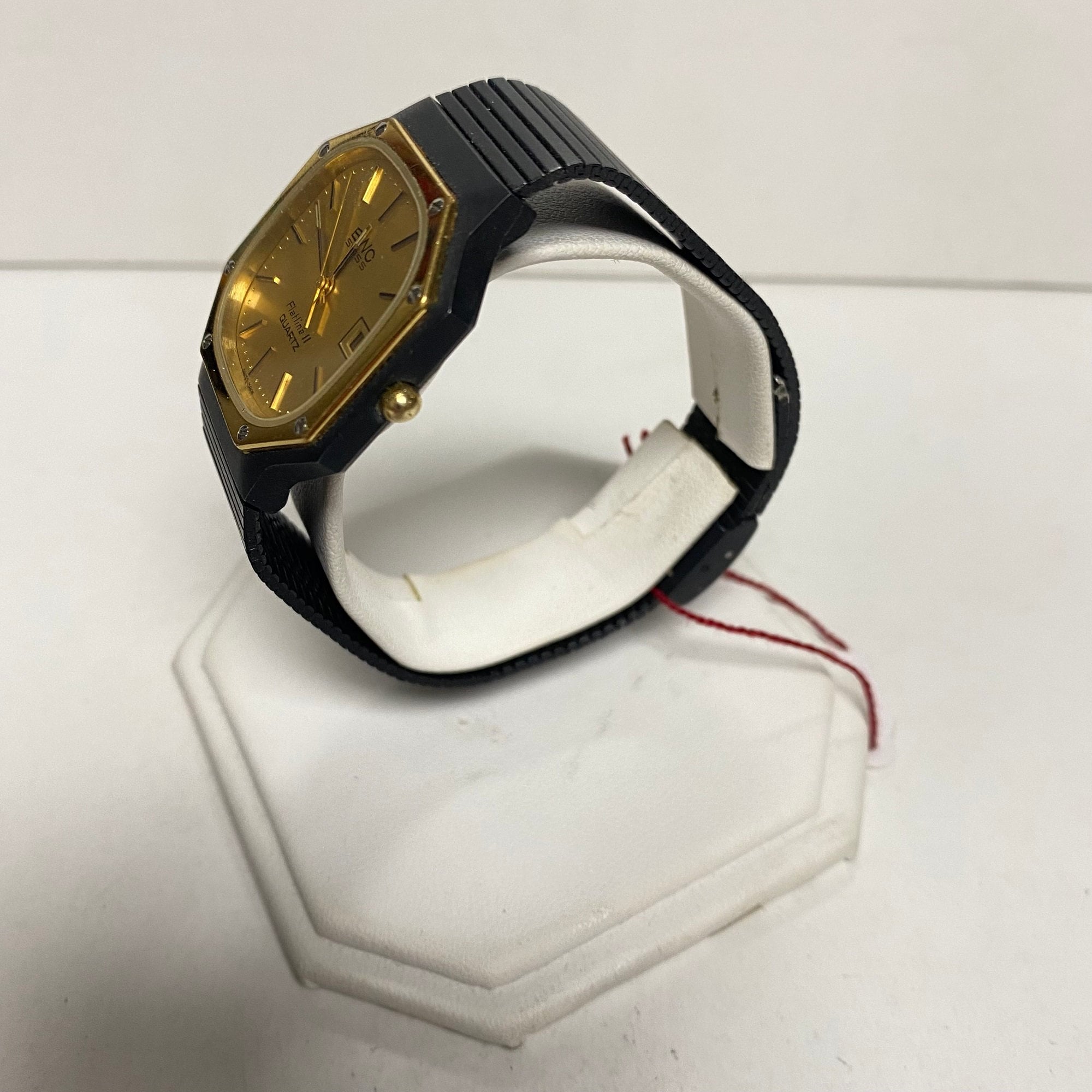 M666 Vintage BWC Swiss Flatline 11 Gold Tone Quartz Men's Wrist
