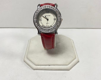 m056 Vintage Feida Quartz Lady's Wrist Watch Water Resistant Stainless Steel