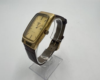 Near MINT Vintage OMEGA De Ville Cal 1377 Gold Tank Qz Mens Watch