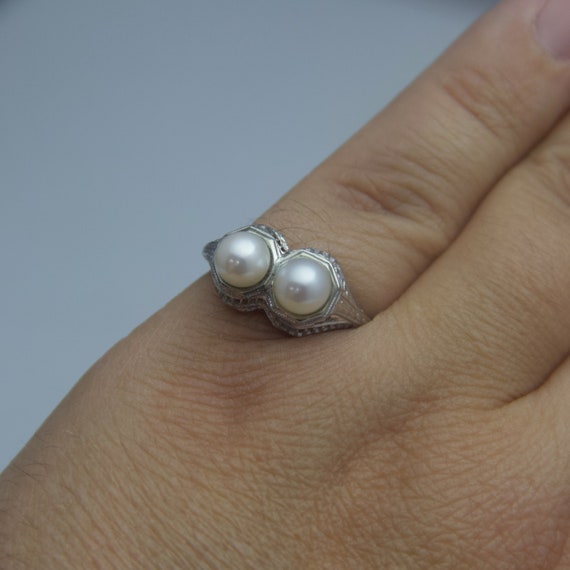 d652 Stunning Vintage 18k White Gold Pearl Ring - image 5