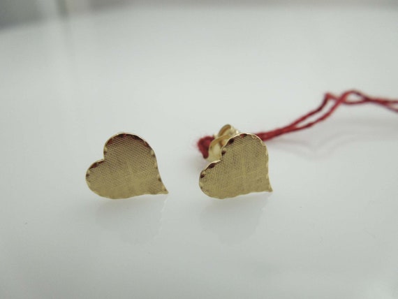 g600 Cute 14kt Yellow Gold Heart Shaped Stud Earr… - image 3
