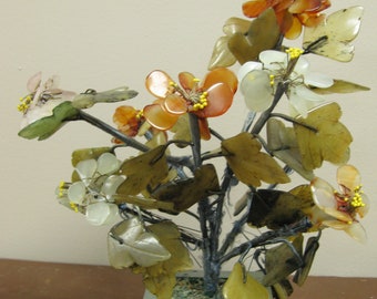 b661 Beautiful Jade, Agate, Rose Quartz and Glass Oriental Blossom Bonsai Tree