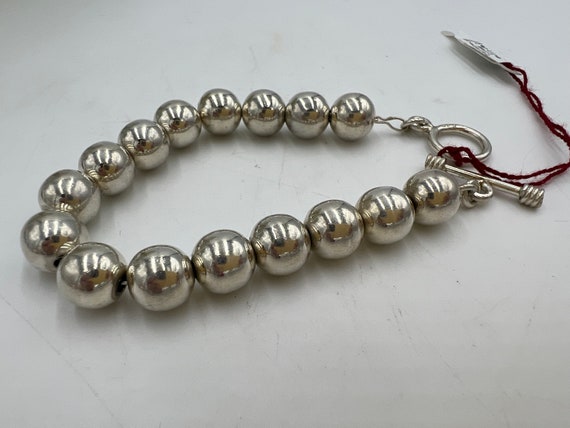t695 Beautiful Sterling Silver Ladies Ball Bracel… - image 1