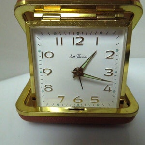 K345 Vintage Seth Thomas Travel Clock