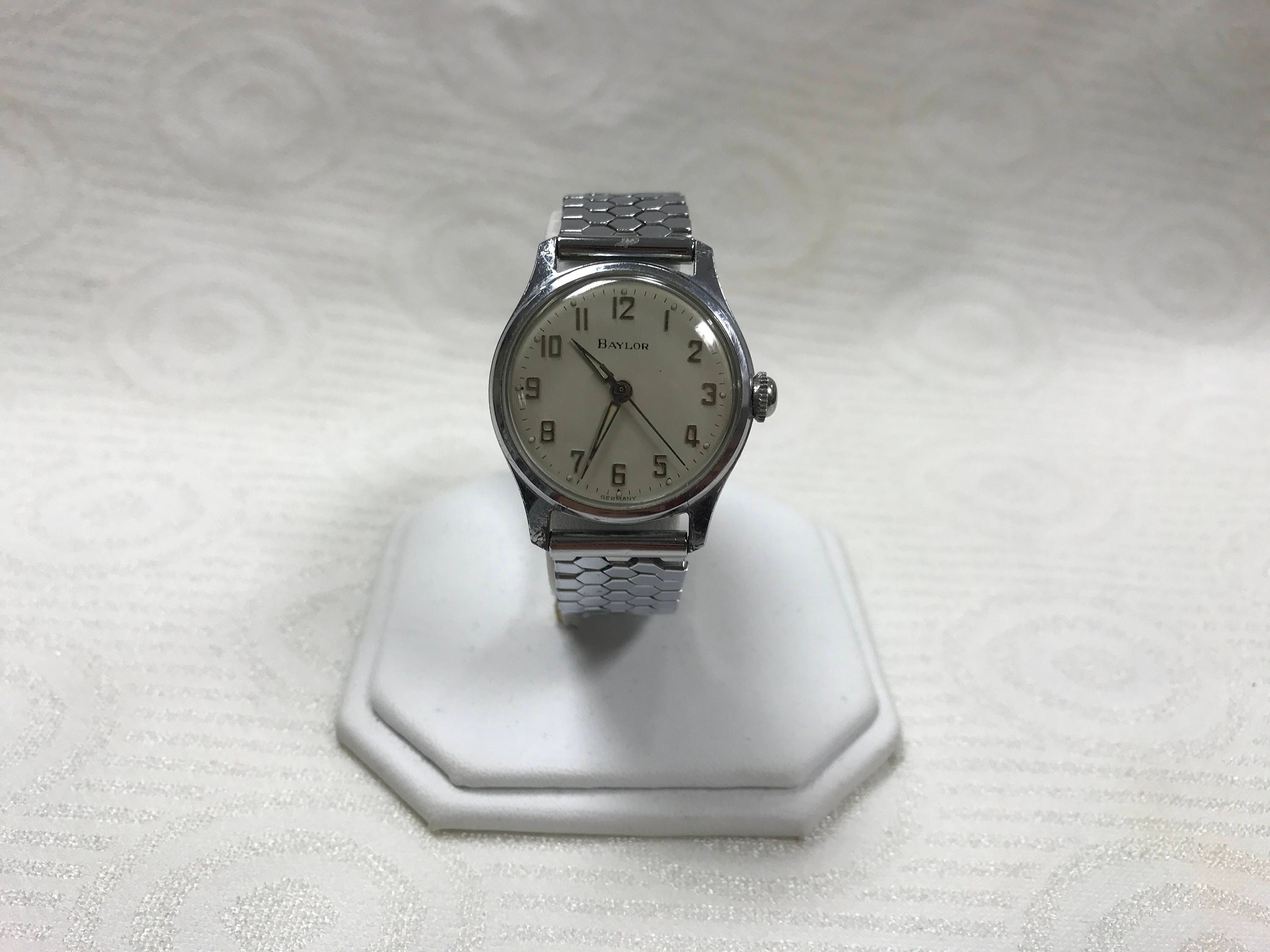 Vintage Baylor Watches for Women - Etsy display picture 2