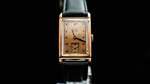 K554 Vintage Elgin De Luxe Mechanical Wristwatch - image 3