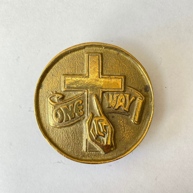f704 Vintage One Way Collectible Men/'s Belt Buckle Solid Brass Gold Tone