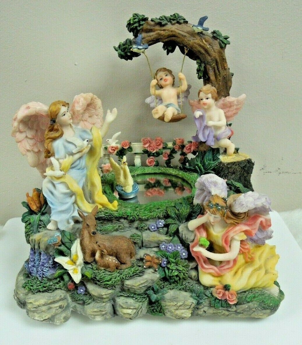 Q885 Musical Animated Angel Sculpture 