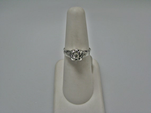 H110 Amazing Vintage Flower Shaped Diamond Engage… - image 2