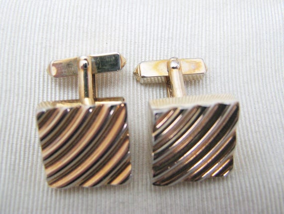 c268 Vintage Square Gold Tone Cuff links by Swank… - image 2