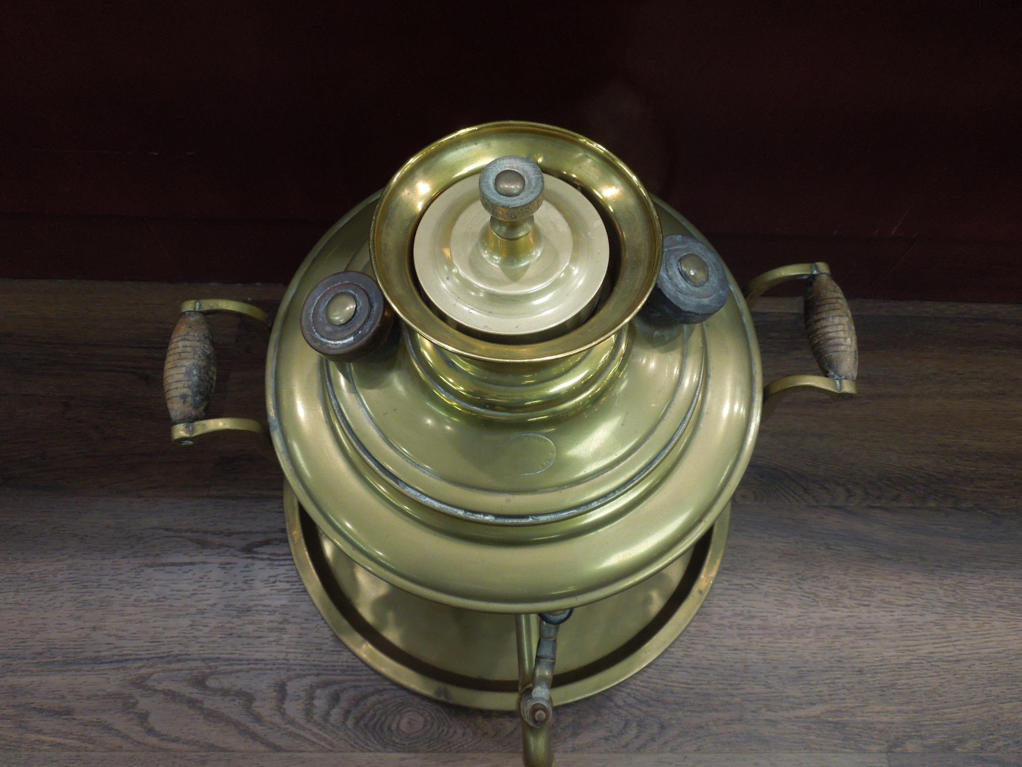 Q869 Antique Brass Russian Samovar Tsarist Coal Coffee Wood Handle