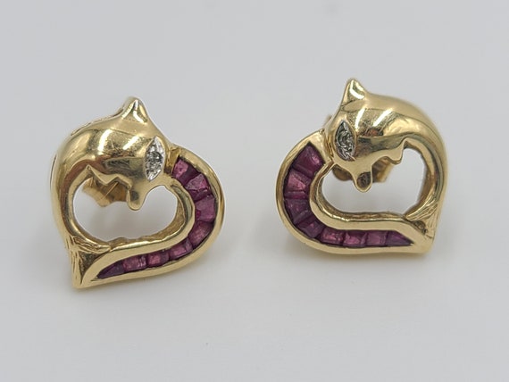 s209 Cute 10kt Yellow Gold Ruby & Dolphin Heart S… - image 1