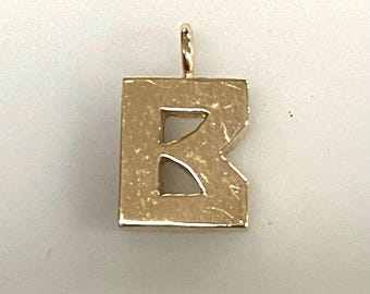 v605 Vintage 14k Yellow Gold Pendant Charm Jewelry Bracelet Making Part Letter B