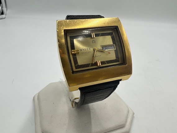 U142 Wyler 1960s Dynawind Automatic Day/date Wristwatch - Etsy display picture 1