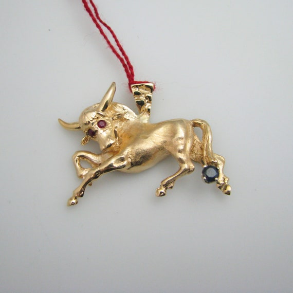 d977 Unique 14k Yellow Gold Bull Ruby & Sapphire … - image 1