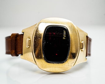K500 Vintage Men's Pulsar Digital watch