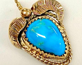 u892 Vintage 14k Yellow Gold Acorn Blue Turquoise Pendant Charm