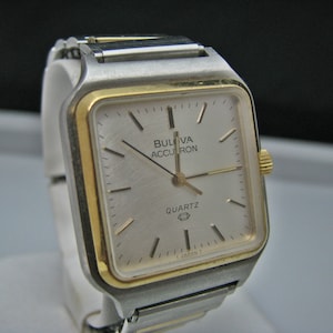 H251 Unique Two Tone Bulova Stainless Steel Mechanical Wrist Watch from 1980&#39;s