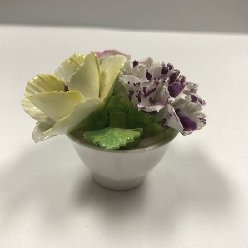 d203 Vintage Royal Adderley Floral Fine Bone China Crown England Flower Pot