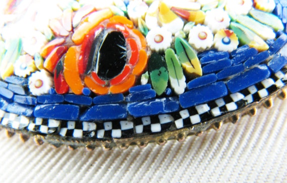 c067 Lovely Vintage Micro Mosaic Brooch with a Da… - image 2
