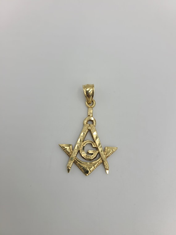 k727 Men's 14kt Yellow Gold Masonic Pendant - image 1