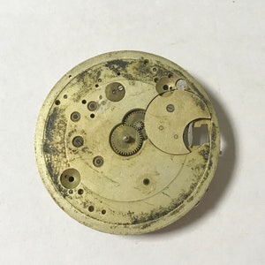 e972 Vintage Mechanical Wrist Watch Movement for Parts Repair image 1
