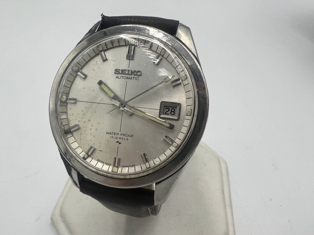 A Seiko Sportsmatic stainless steel cased gentleman's