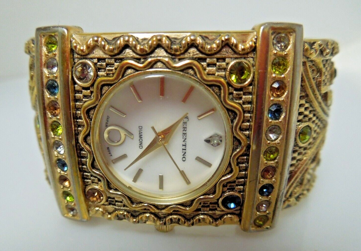 S998 Gold Tone Cerentino Bangle Quartz Watch, Diamond Lots  display picture 3
