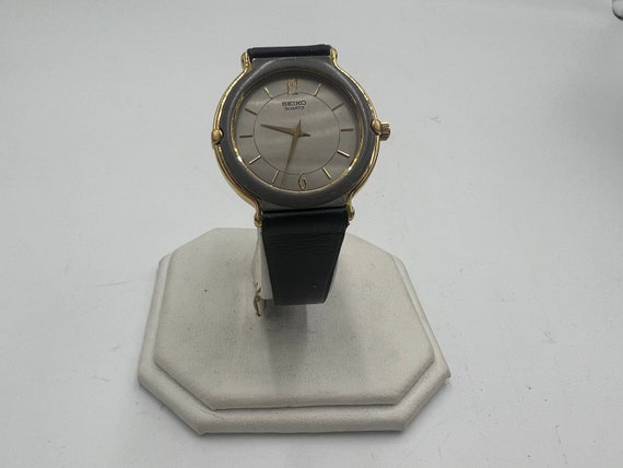 t999 Seiko Mid 80s Ladies Quartz Wrist Watch - Re… - image 3