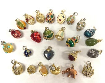 u559 Vintage Gold Filled Unique Collection of Charm Pendant lot of 25