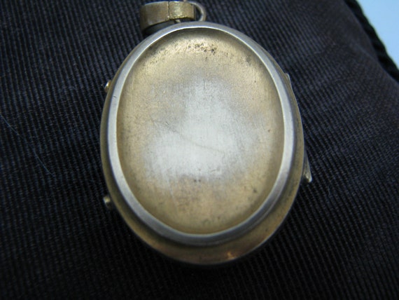 a727 Vintage Gold Filled Locket with Two places f… - image 4