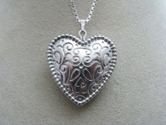 b812 Pretty Puffed Sterling Silver Heart Pendant … - image 4