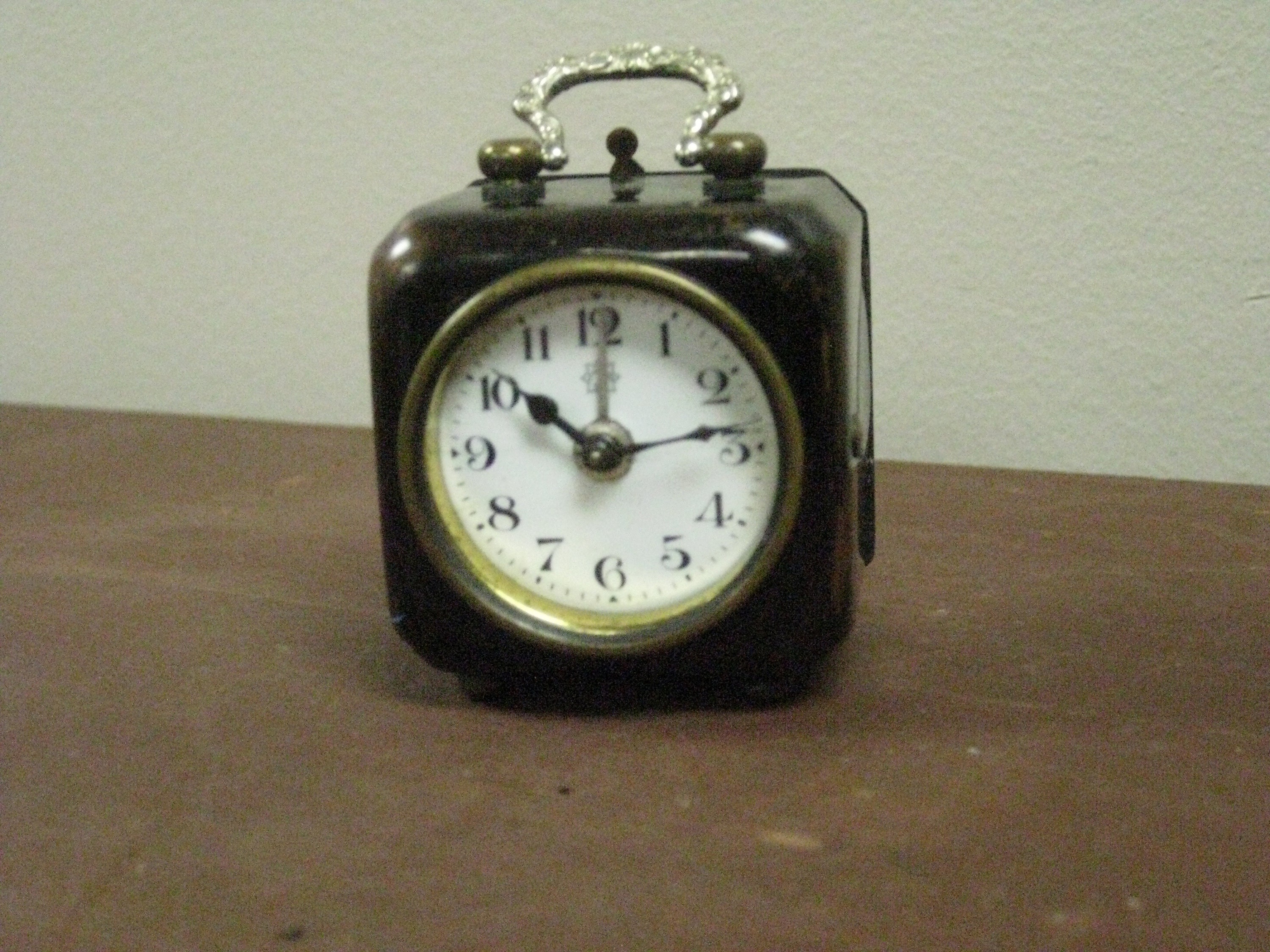 Tiny Alarm Clock 