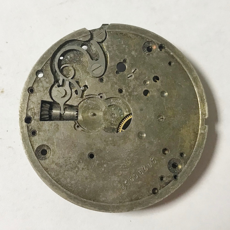 e975 Vintage Elgin Mechanical Wrist Watch Movement for Parts Repair image 2