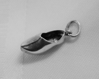 h449 Sterling Silver Dutch Shoe Charm or Pendant