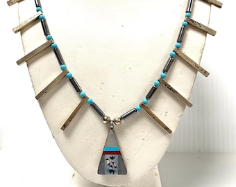 v081 Conjunto de collar y pendientes con colgante de bailarina de plata de ley con incrustaciones de ónix y turquesa de Zuni vintage
