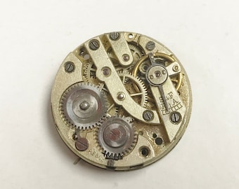 e891 Antique Misc. Pocket Watch Movement for Parts or Repair 20mm