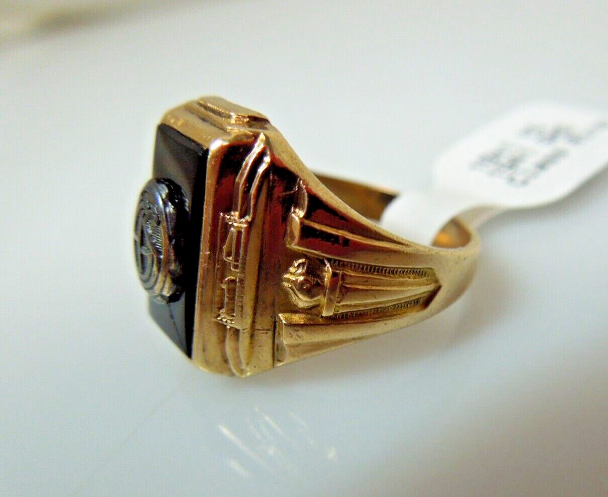 S982 10kt Yellow Gold Black Onyx 1941 GHS Class Ring Size 5