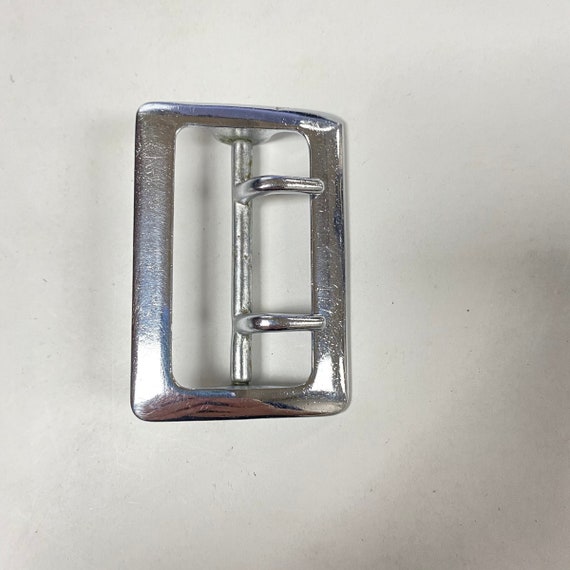 f539 Vintage Silver Tone Belt Buckle - image 1