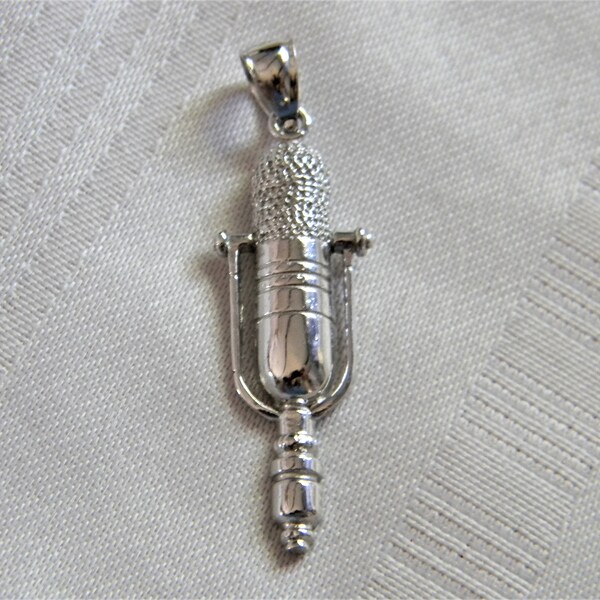 h928 Great Cute Sterling Silver Microphone Charm or Pendant