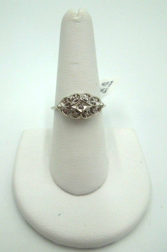 t251 Antique 14kt White Gold Diamond .05 TDW Ring 