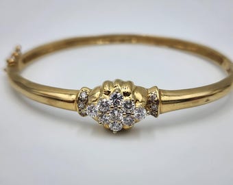 e664 Gorgeous Ladies Vintage 14kt Yellow Gold Diamond Bangle Bracelet