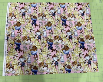 Retazo de tela estampada de La Bella y la Bestia