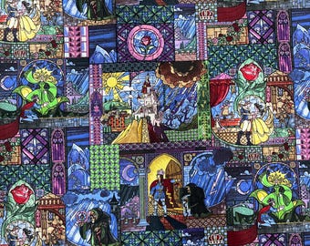 Remanente de tela con estampado de vitral de La Bella y la Bestia