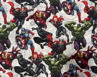 Tela de los Vengadores de Marvel en blanco: Capitán América, Pantera Negra, Hulk, Thor, Viuda Negra