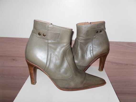 zara pointed boots