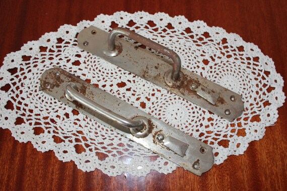 1930/'S SET OF 2 ART DECO DRAWER PULLS UNUSED OLD FACTORY STOCK ALUMINUM